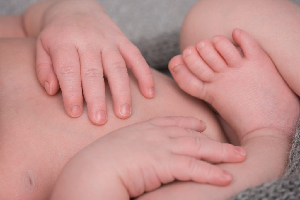 Hände und Füsse Detailaufnahme Newbornfotos