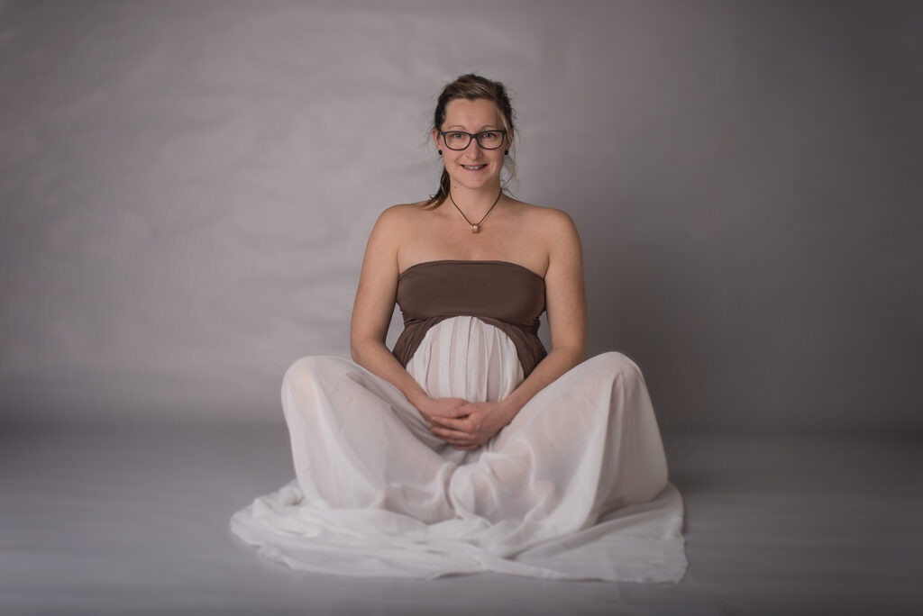 BB MaIn- webSchwangerschaftsfotografie-Studio-Sersheim